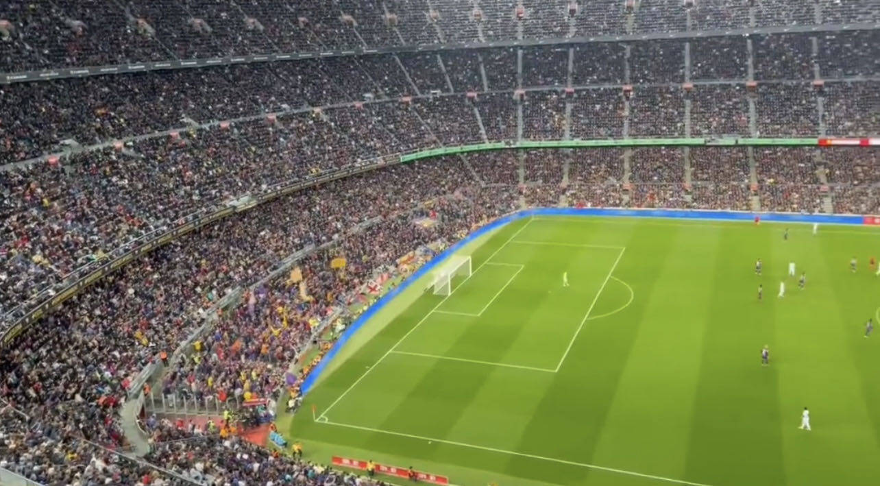 西班牙国家德比，诺坎普现场球迷高喊“梅西”