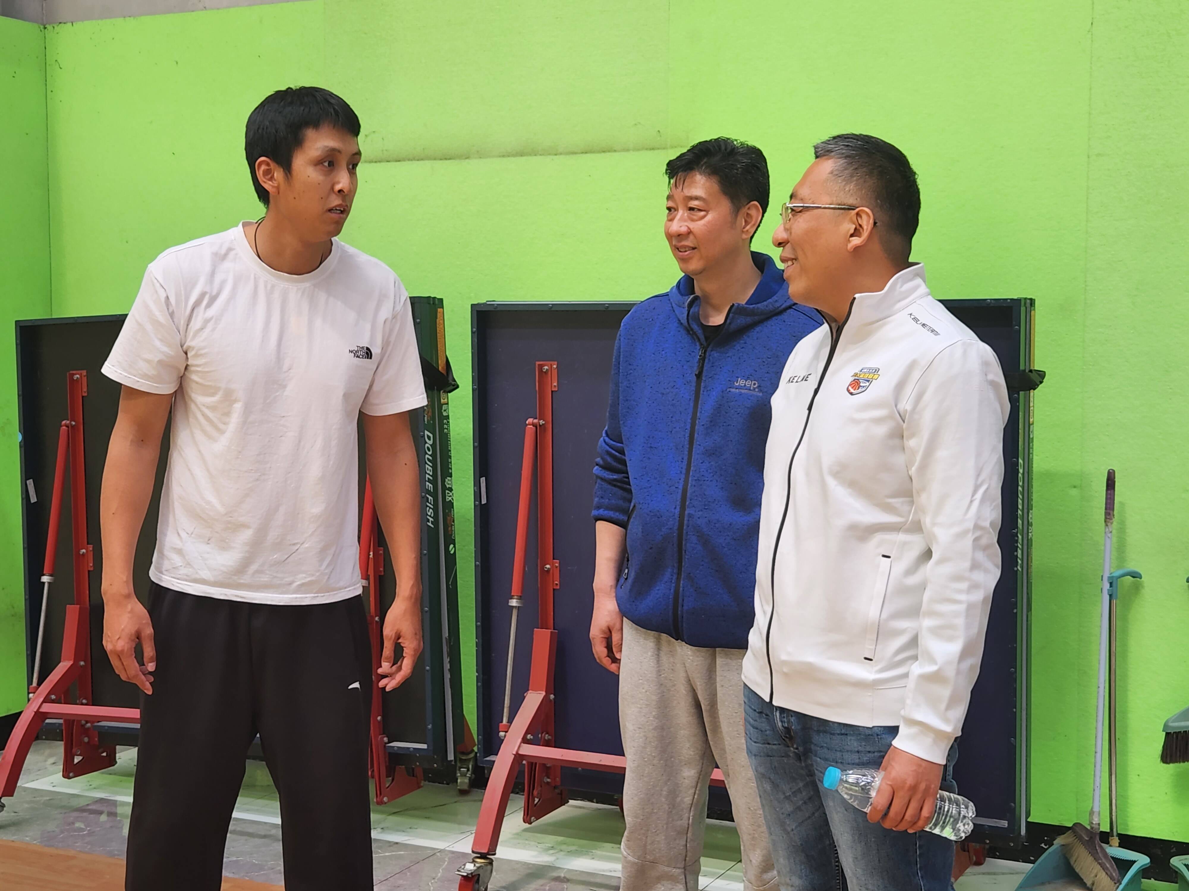济南市体育局领导看望济南市青少年篮排球选材集训营球员和教练员