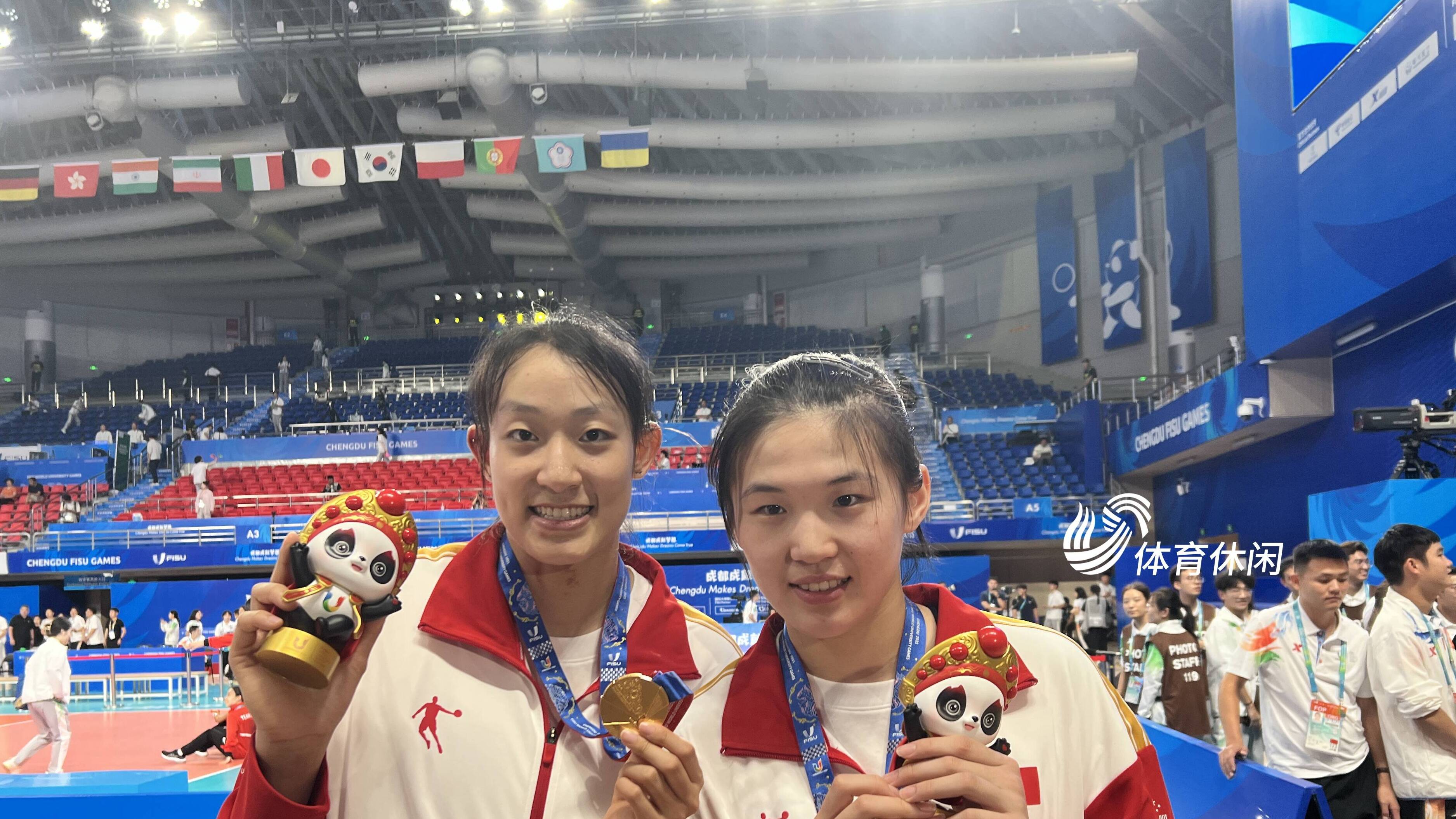 中国女排击败日本队夺冠，成都大运会山东小将绽放光芒