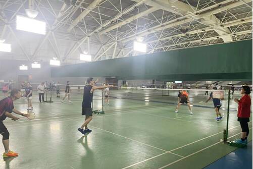​120余人参加，首届“济南文旅杯”羽毛球邀请赛举办