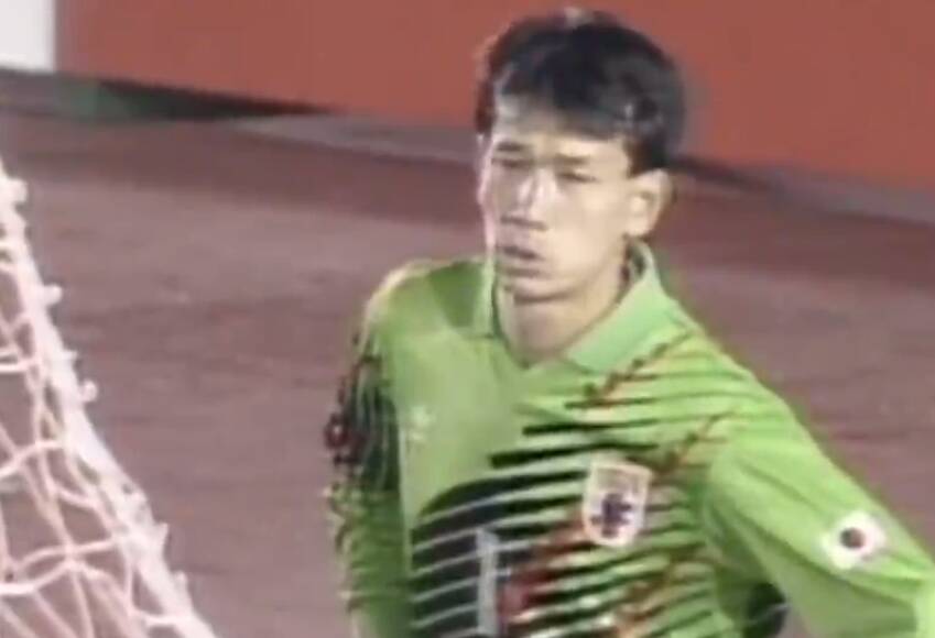92亚洲杯记忆：日本门将松永成立脚踢成耀东头部被罚下