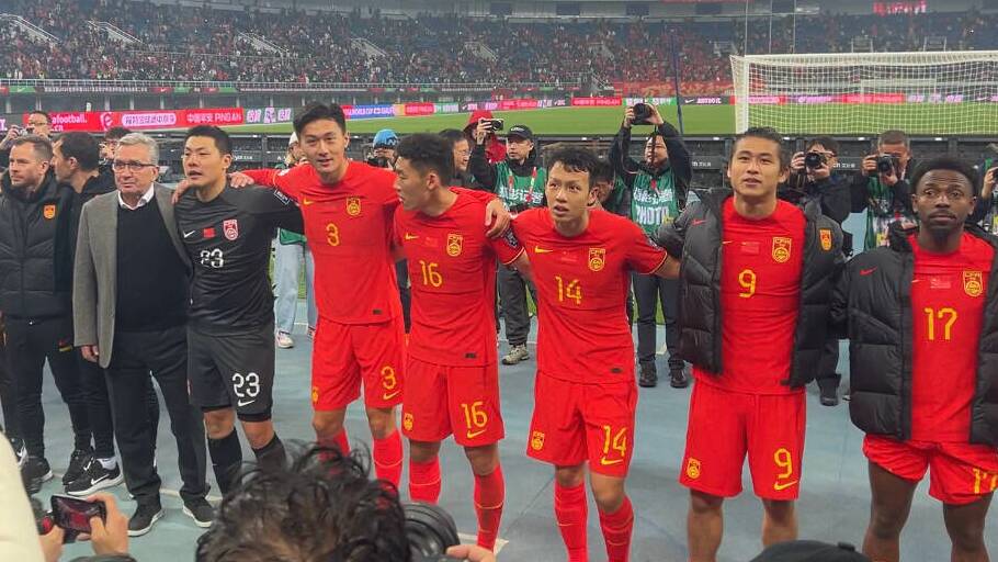 国足4-1战胜新加坡，伊万科维奇点赞武磊，期待下一场胜利