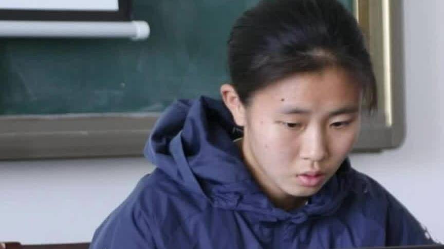 榮耀背後的故事丨球技之外，山東女足青年隊隊員PPT製作與視頻剪輯也拿手