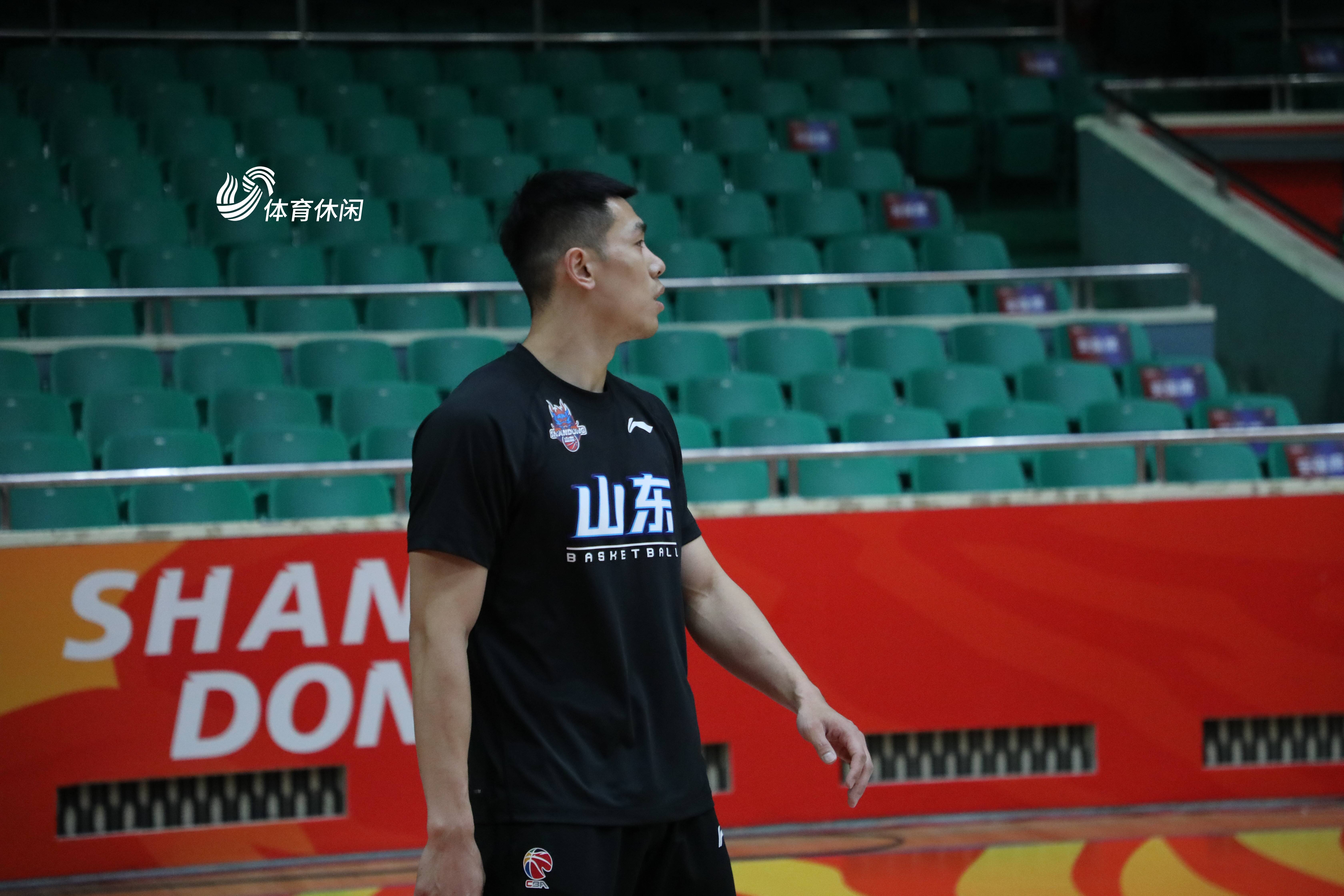 複出！劉毅有望今晚上場對戰南京 邱彪：已給他報名