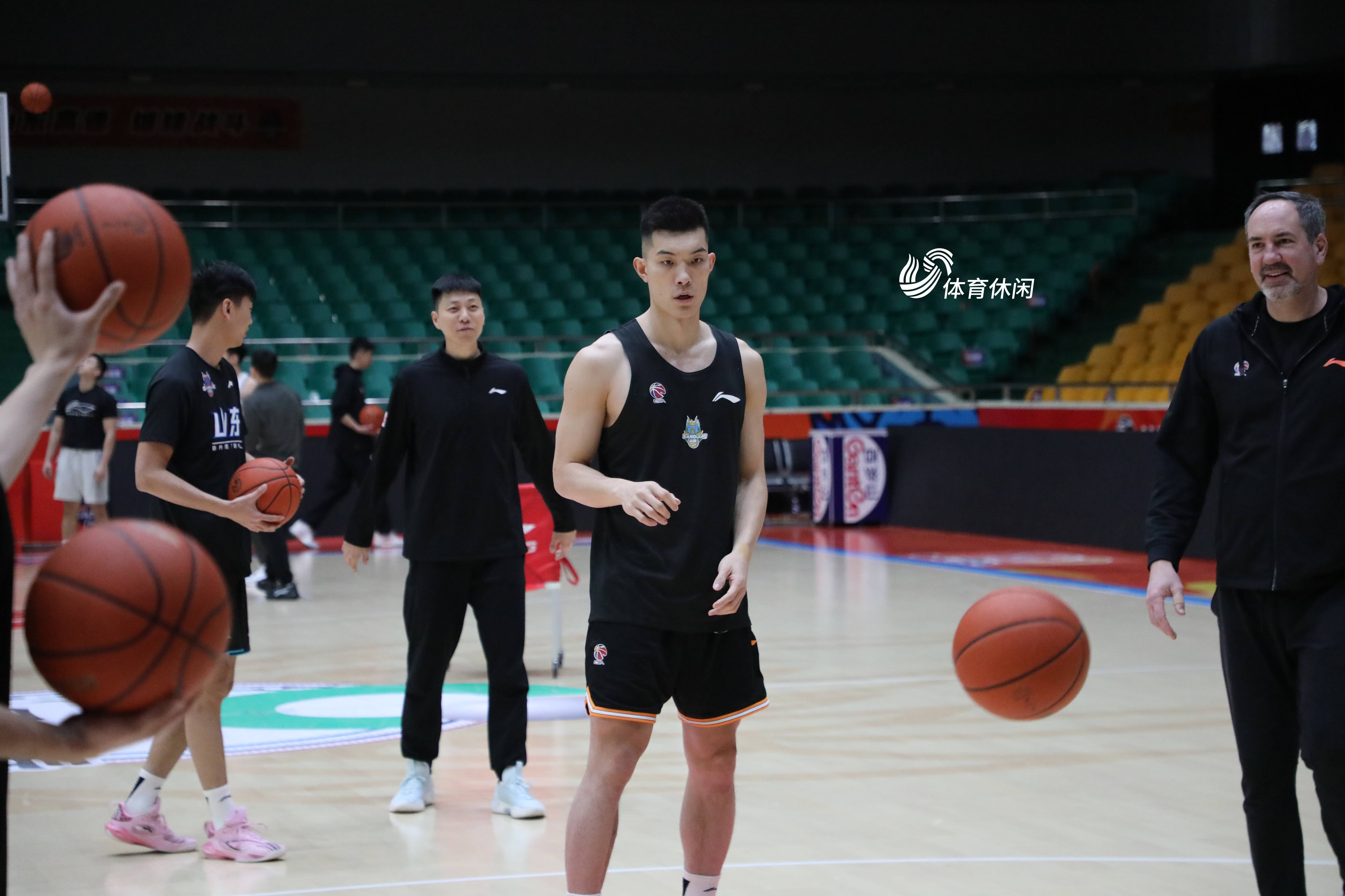 邱彪確認郭凱今晚參賽 並感謝齊麟的保護動作