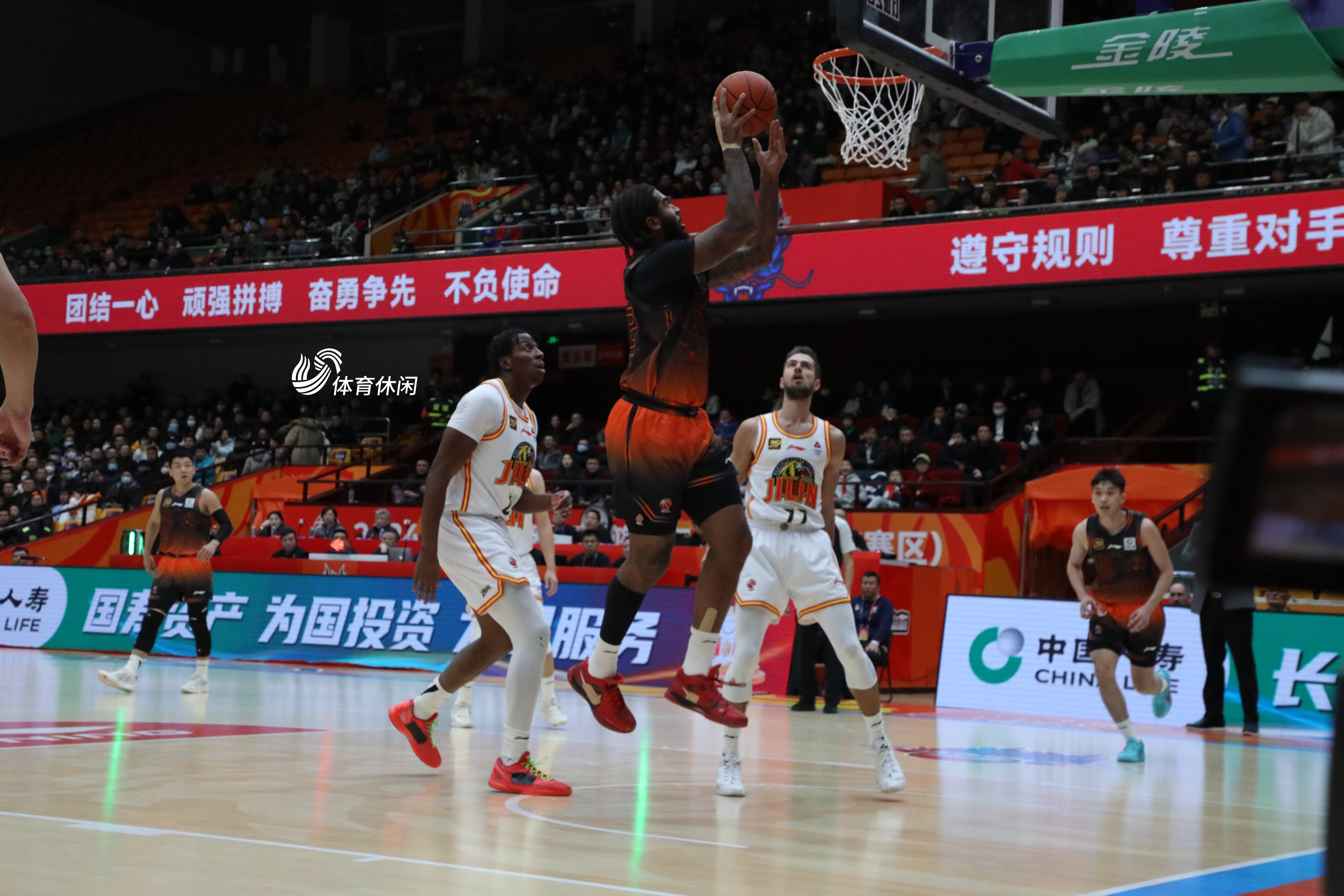 山東高速男籃117-84大勝吉林隊，迎兩連勝