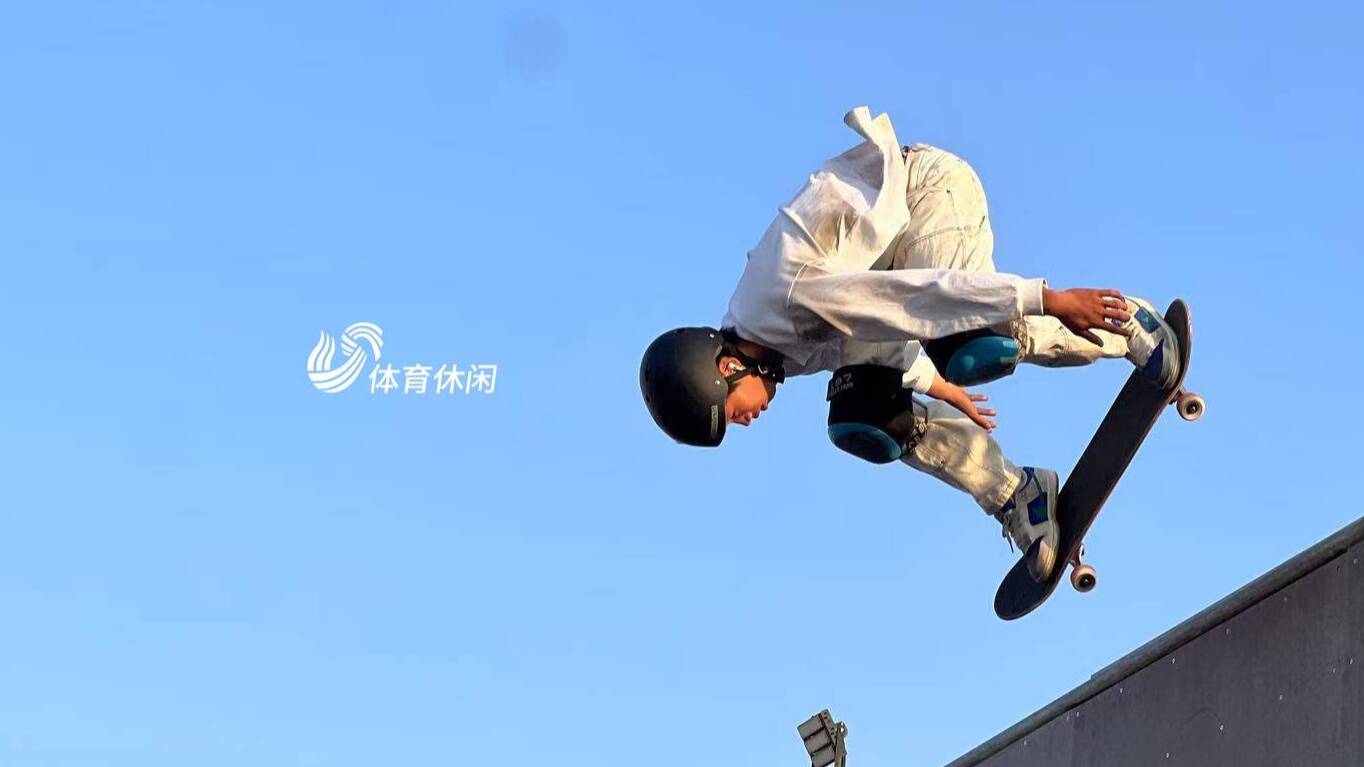 山東省滑板隊隱藏CP，楊越斌稱亞運冠軍崔宸曦為“崔姐”