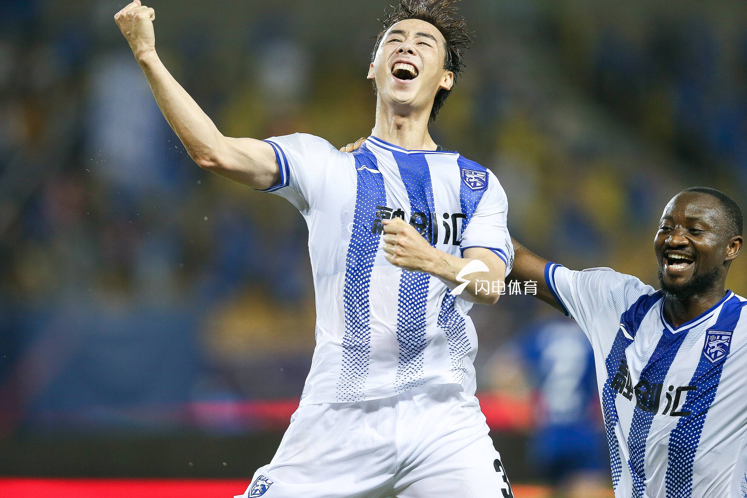 官宣：原泰山舊將羅森文加盟青島海牛俱樂部