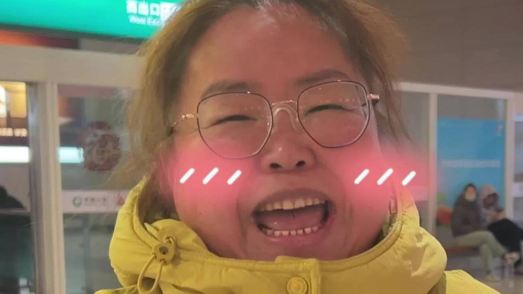 新球迷暖心接站泰山隊，直言最愛王大雷