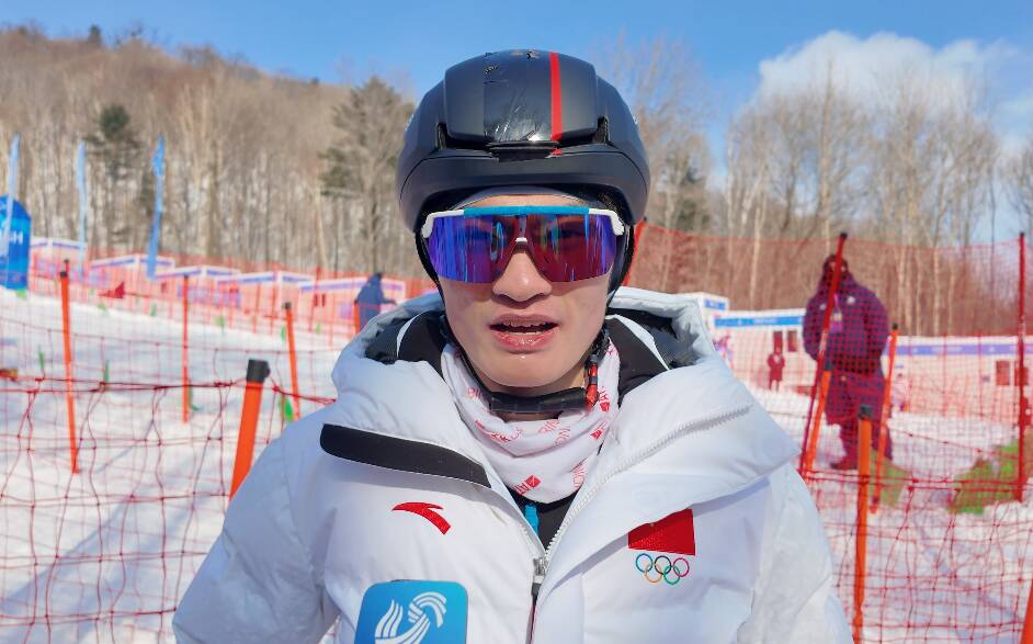 敬彩亞冬行丨山東選手劉建賓與隊友獲滑雪登山混合接力銅牌