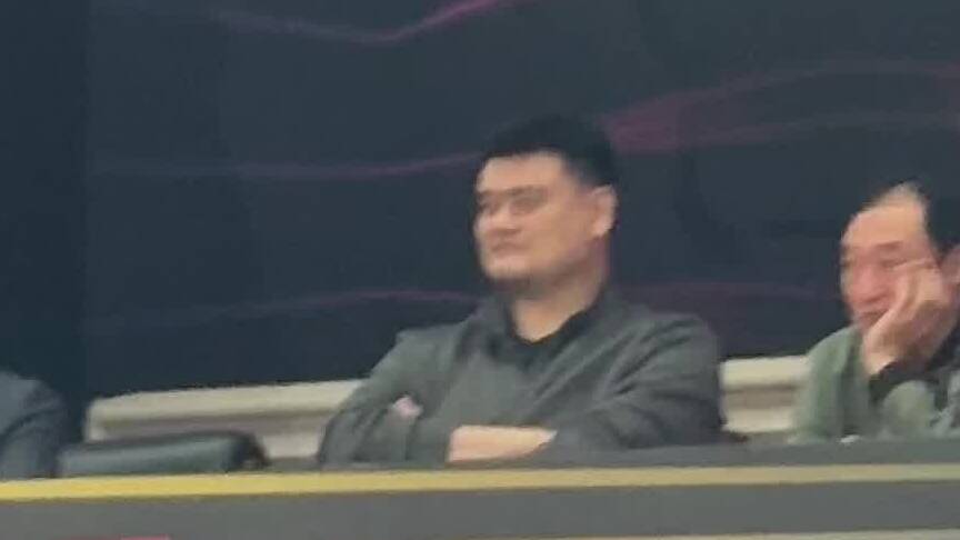 CBA全明星周末星銳賽舉行，場上碰撞場下依舊星光閃耀