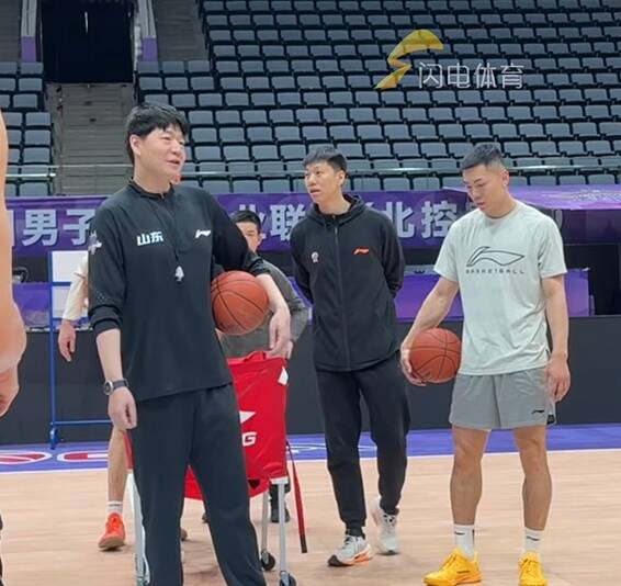 山东高速男篮客战北控，邱彪赛前喊话多次强调“比赛过程”