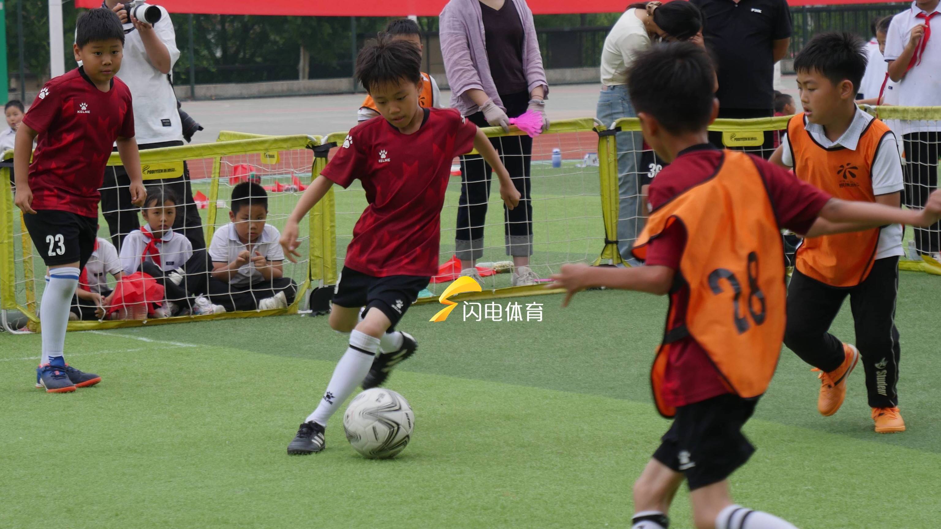 2025濟南市校園足球班超聯賽暨“泉城小將”3v3挑戰賽首站圓滿落幕