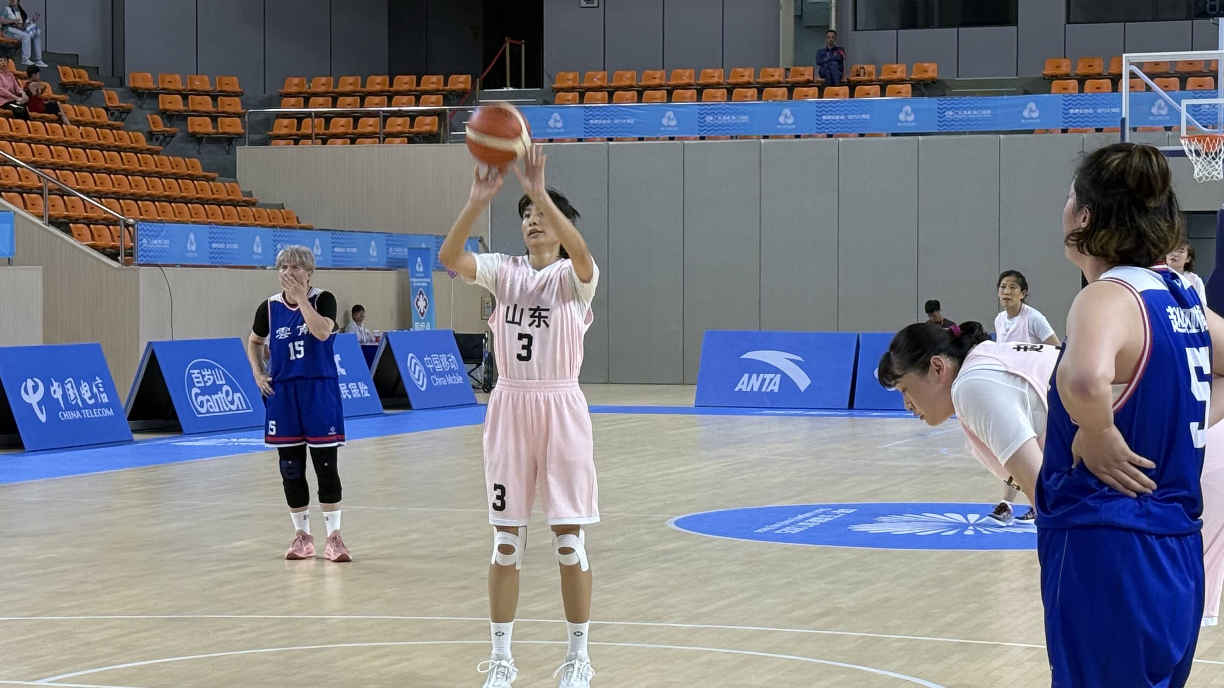 十五运群众篮球女子B组决赛:山东女篮65-45云南晋级四强