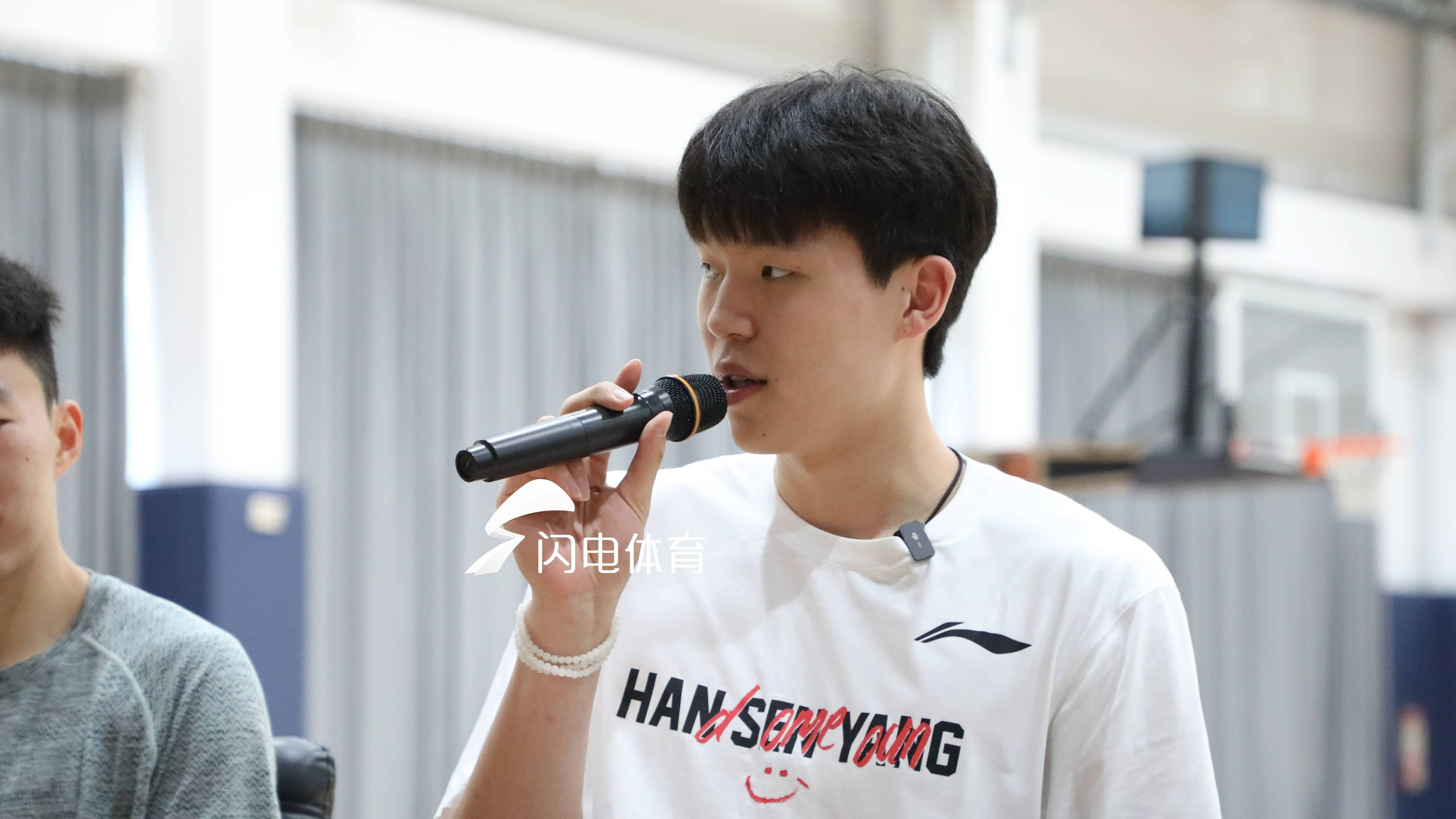 這小眼神也太好笑了 楊瀚森談訓練偷懶偷瞄劉維偉反應