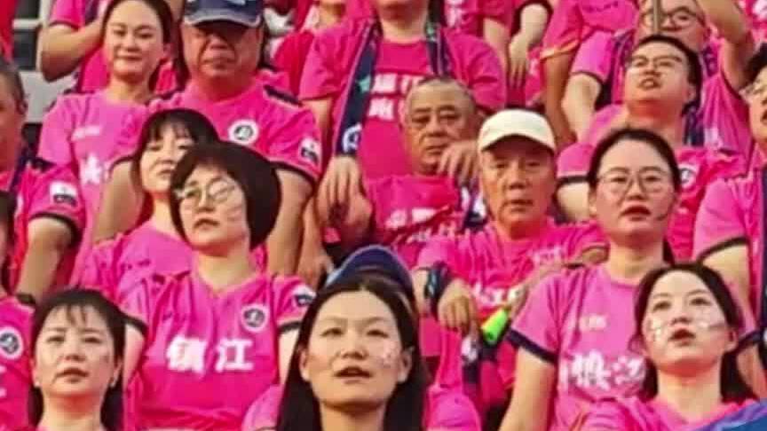 蘇超現場太火爆，氛圍完全不輸中超