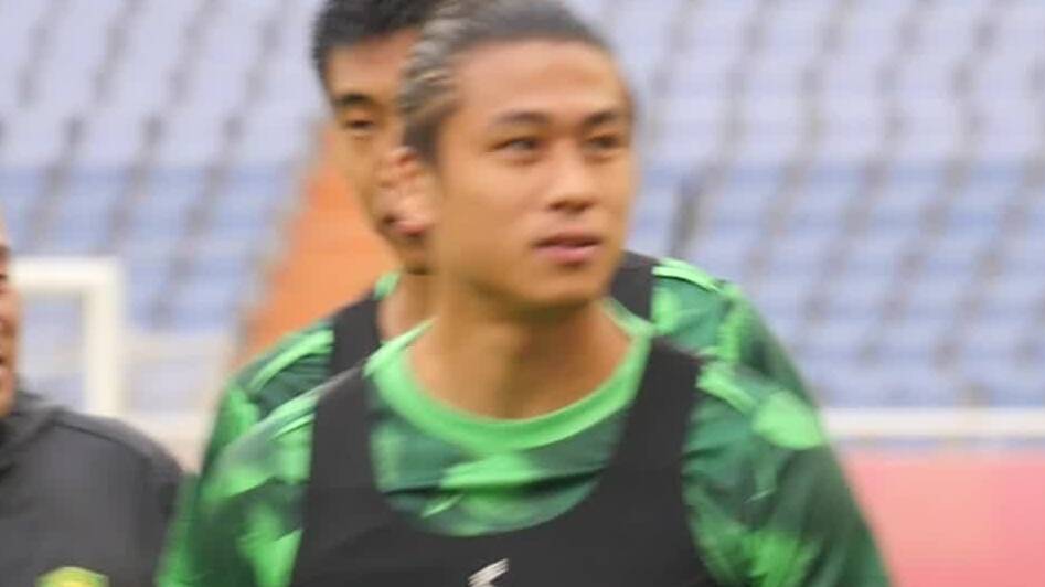 北京國安賽前踩場訓練：張玉寧、恩加德烏跟隊訓練，主帥參與其中