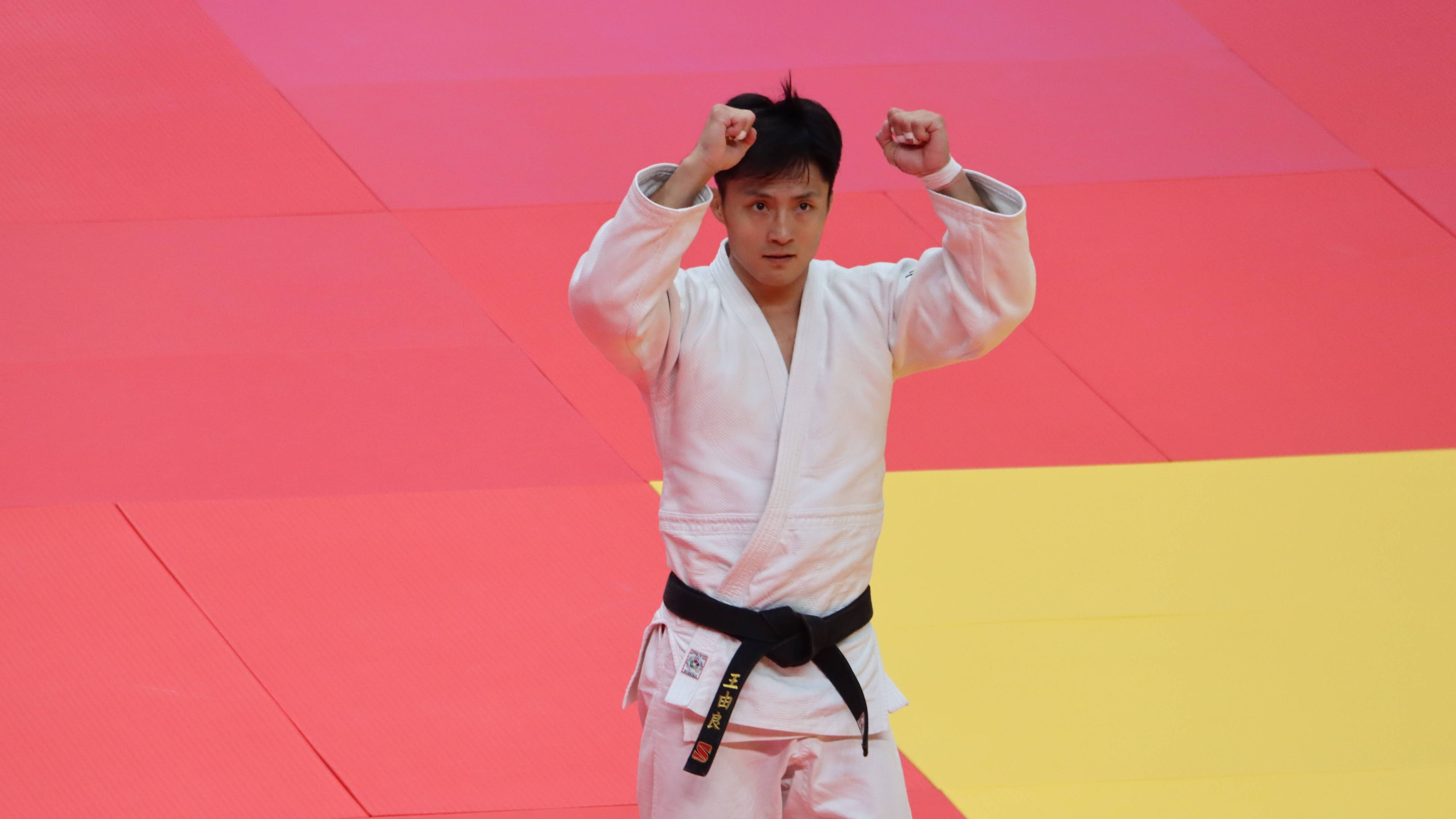 山東選手王由良奪得十五運會柔道男子73公斤以下級銀牌