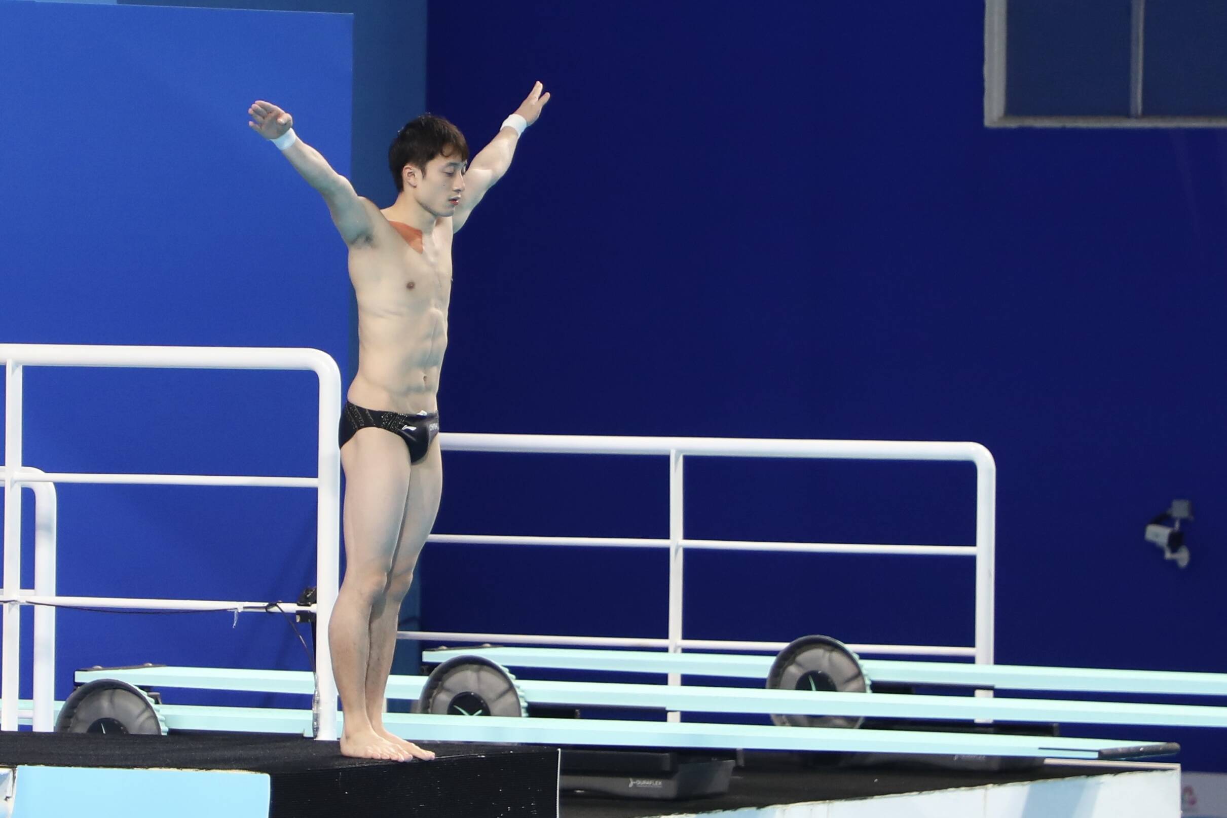 狀態再上新台階！練俊傑跳水10米台折桂，期待洛杉磯奧運新突破