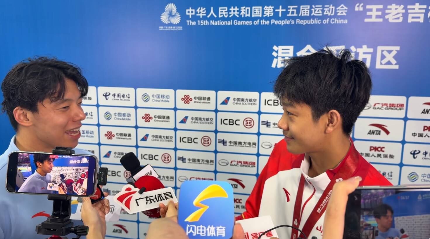 “小孩兒哥”張展碩現場采訪季新傑被吐槽