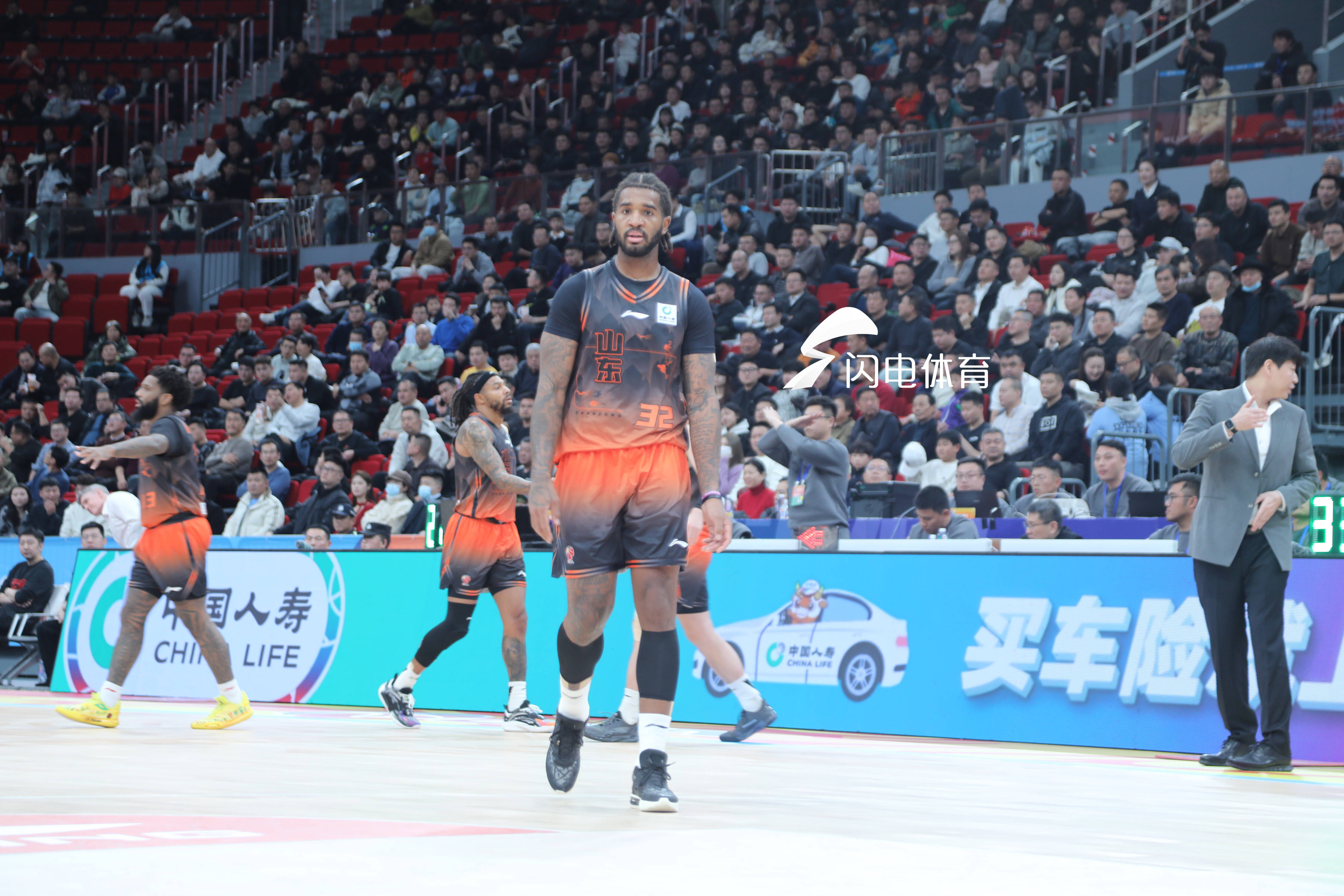 山東高速男籃開啟“三連客”征程，首戰同曦全力爭勝