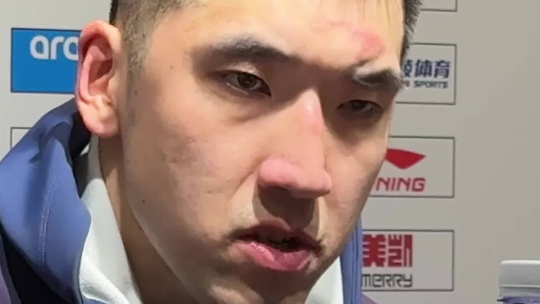 山东高速男篮险胜广州,陶汉林为球迷送祝福