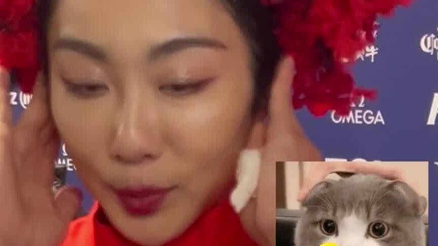 隋文静教你解压小妙招,微笑美貌很重要,专注耐心更重要