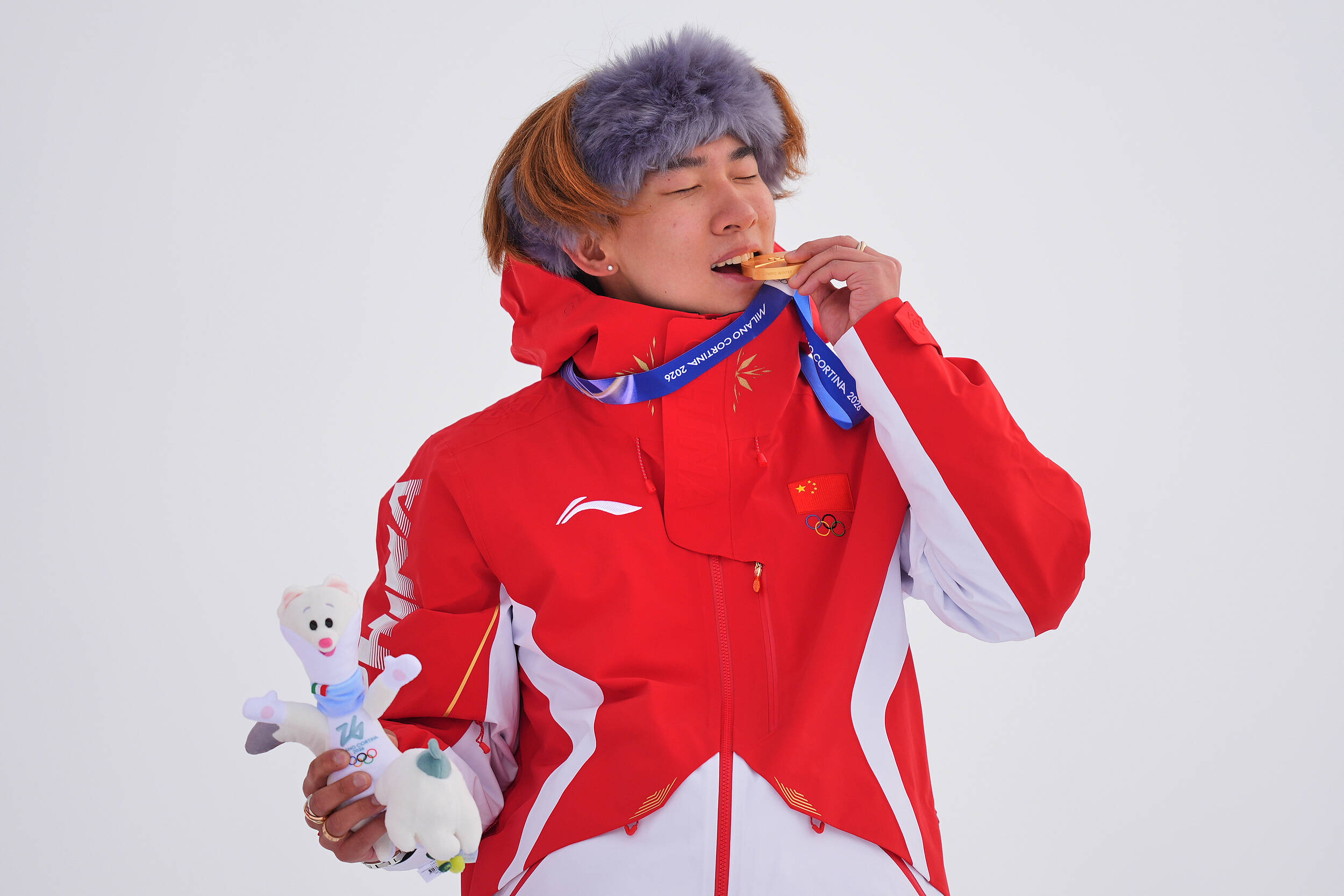 苏翊鸣夺米兰冬奥会中国队首金 赛后直言：我想让国歌在全世界面前奏响