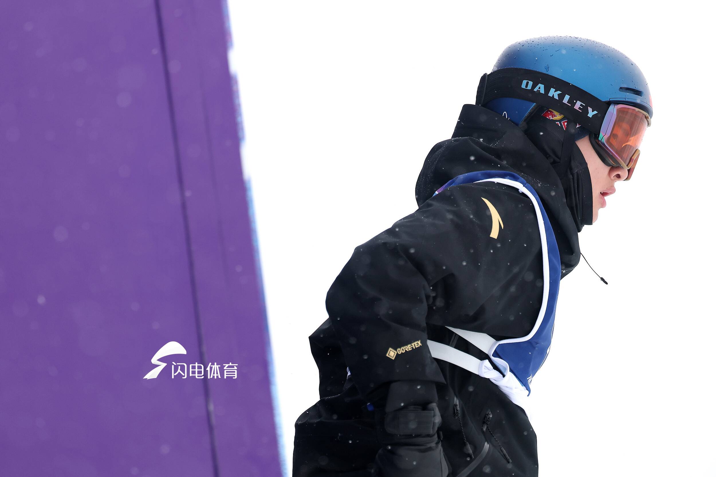 致敬每一个发光的梦想！苏翊鸣斩获中国米兰冬奥会首金