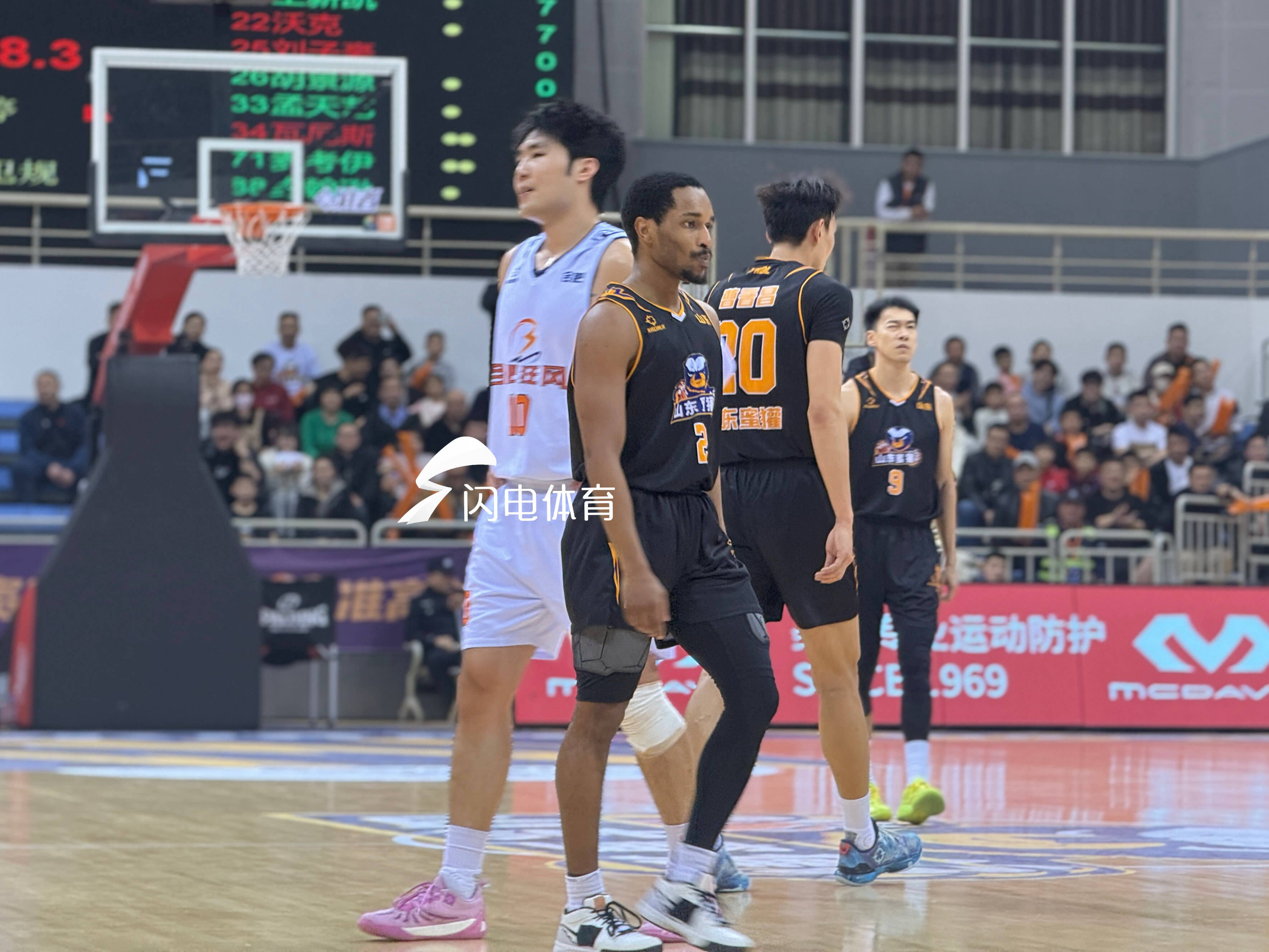 山东蜜獾不敌合肥狂风，王汝恒：疲劳不是理由，季后赛需做更多