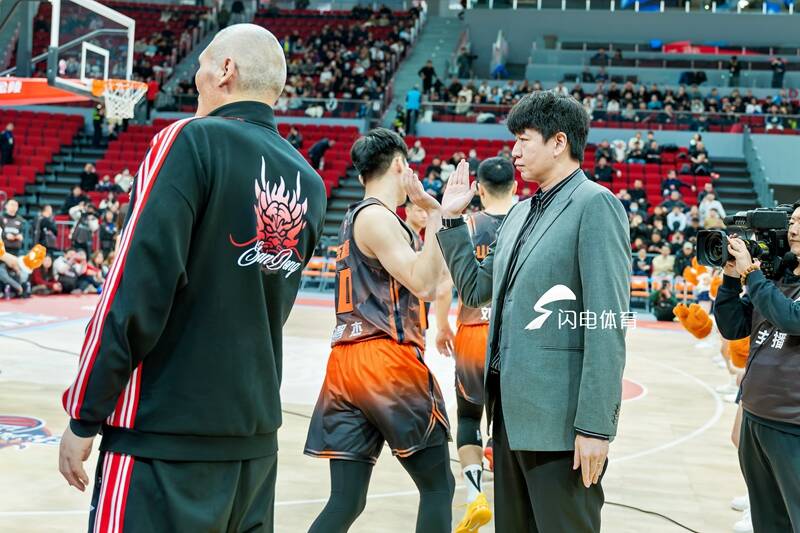 对阵山西新援斯蒂尔有望登场，山东高速男篮力争“三连客”全胜