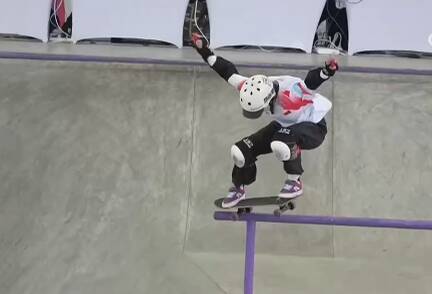 山东12岁小将孟令妍夺滑板亚锦赛金牌