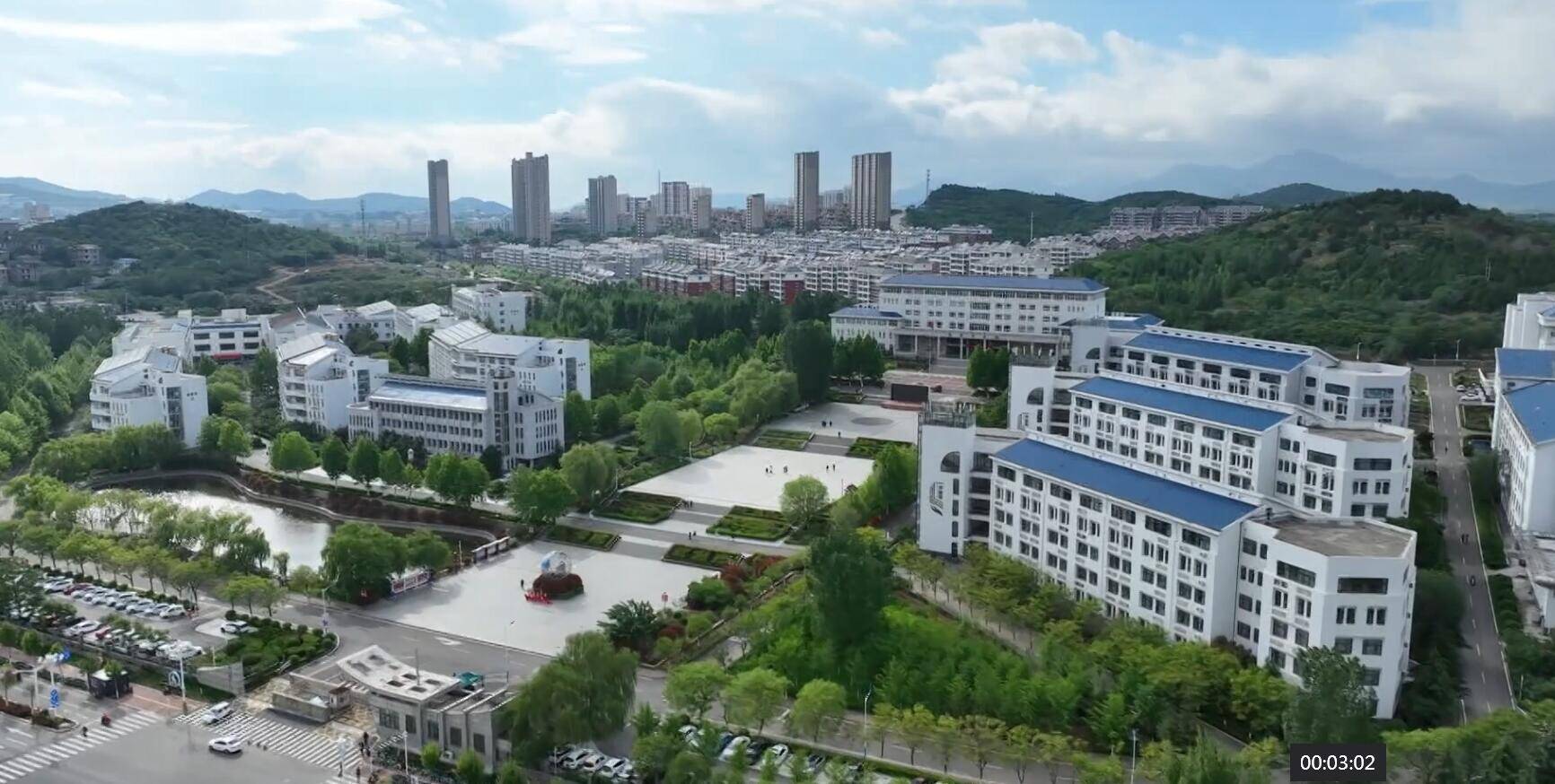 泰山护理职业学院职业教育周启动16个校城融合项目签约赋能高质量发展