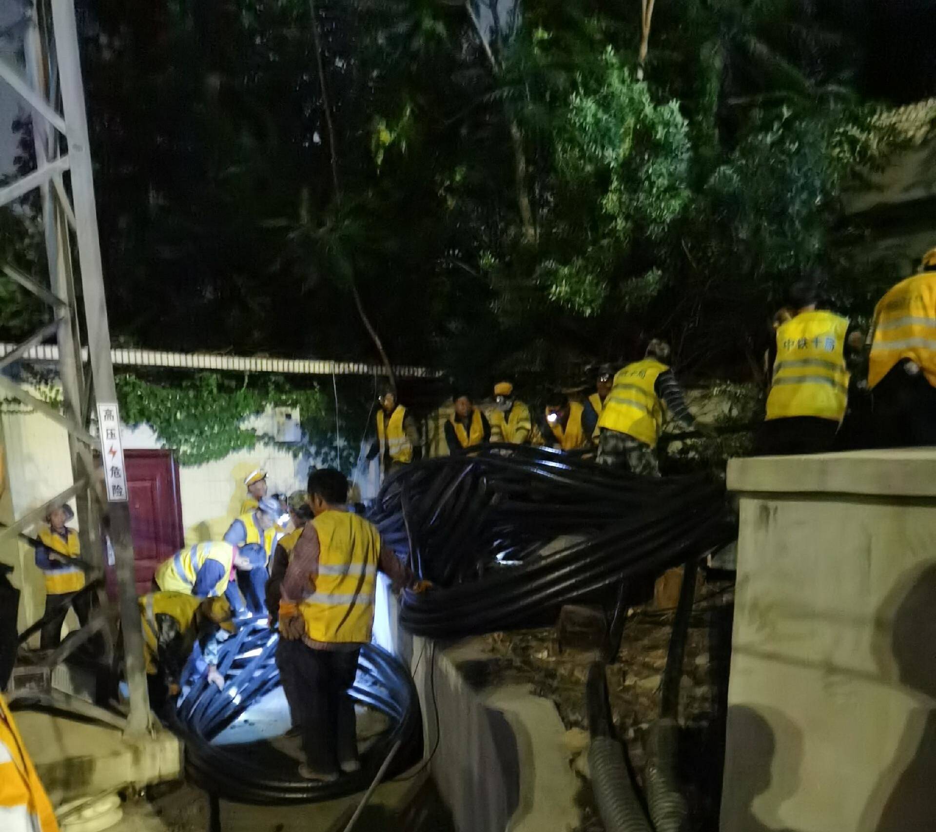 新建济郑高铁濮阳至济南段涉铁内部设施迁改工程完工