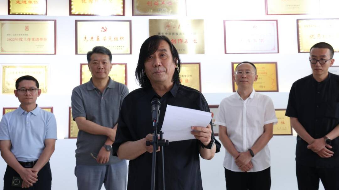 同时也向第七届全国大学生创新创意设计大赛的成功启动表示祝贺