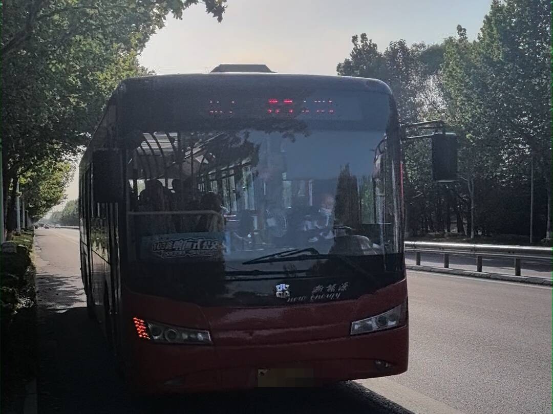 安丘市公交车图片