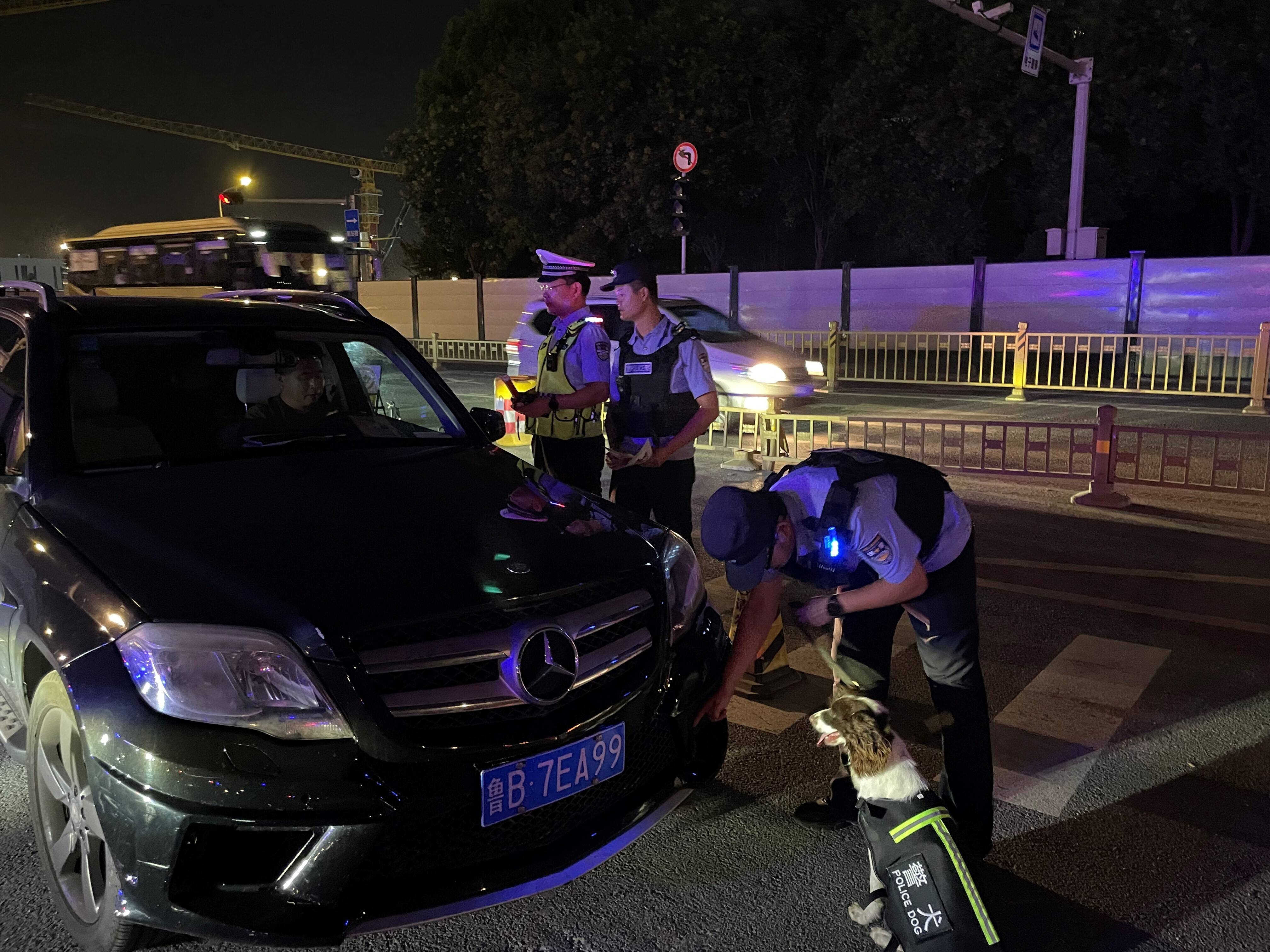 山东省公安厅机场公安局开展夏季交通安全突出风险专项整治行动