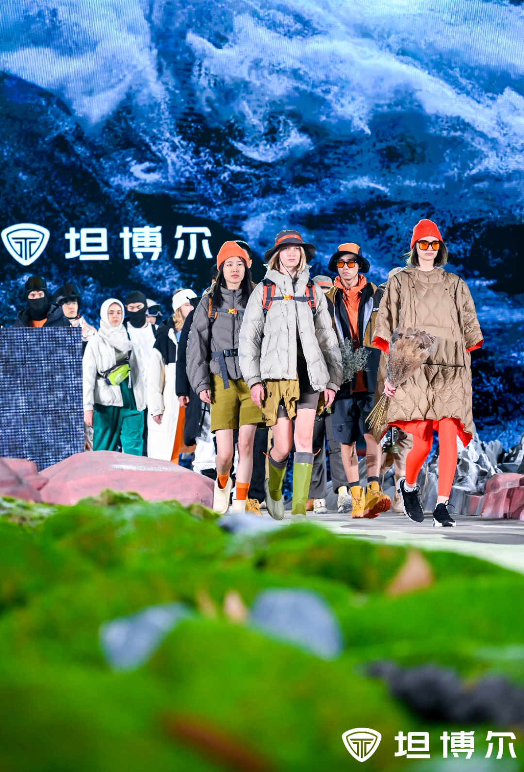 定义户外新趋势，坦博尔高品质时尚羽绒系列上海全球首发