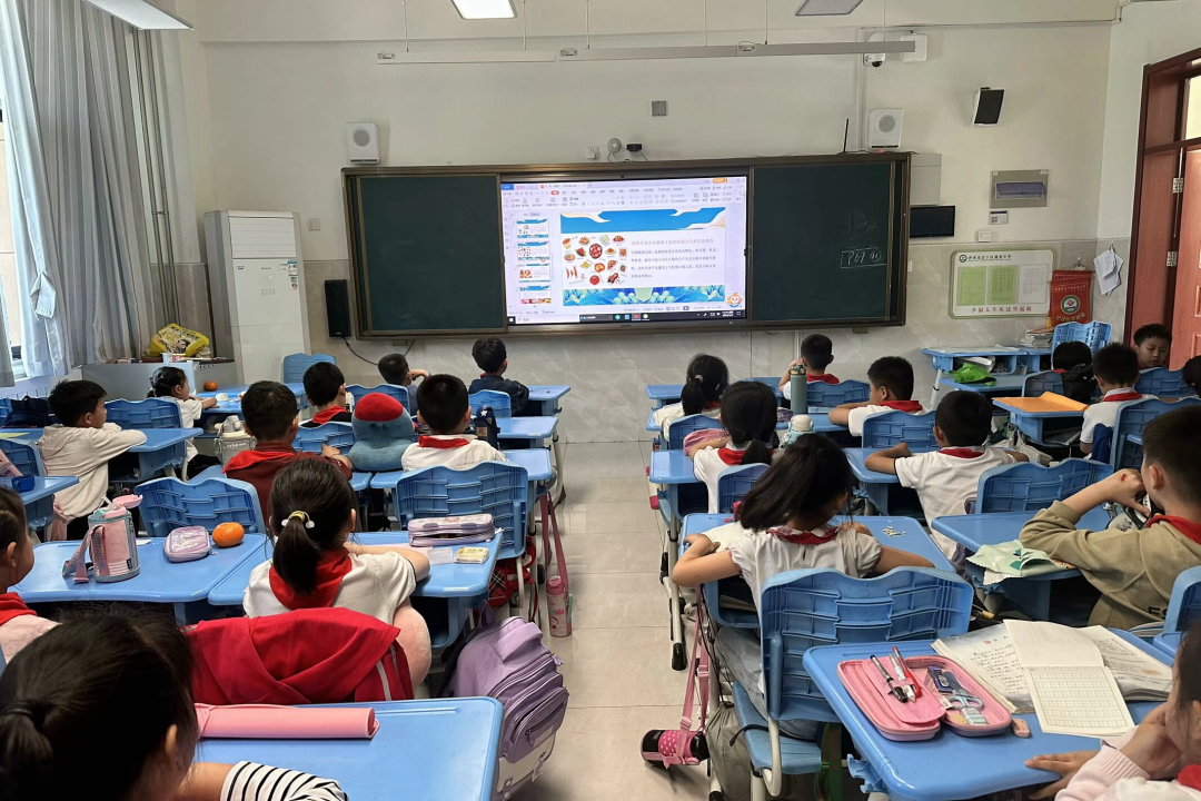  Healthy Nutrition Accompanies My Growth Shengjing Primary School in Lixia District of Jinan City Launches Chinese Student Nutrition Day Activity