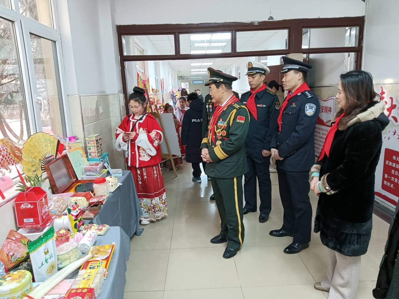 岁有新芽向新而行济南市历下区盛景小学举行第二学期开学典礼