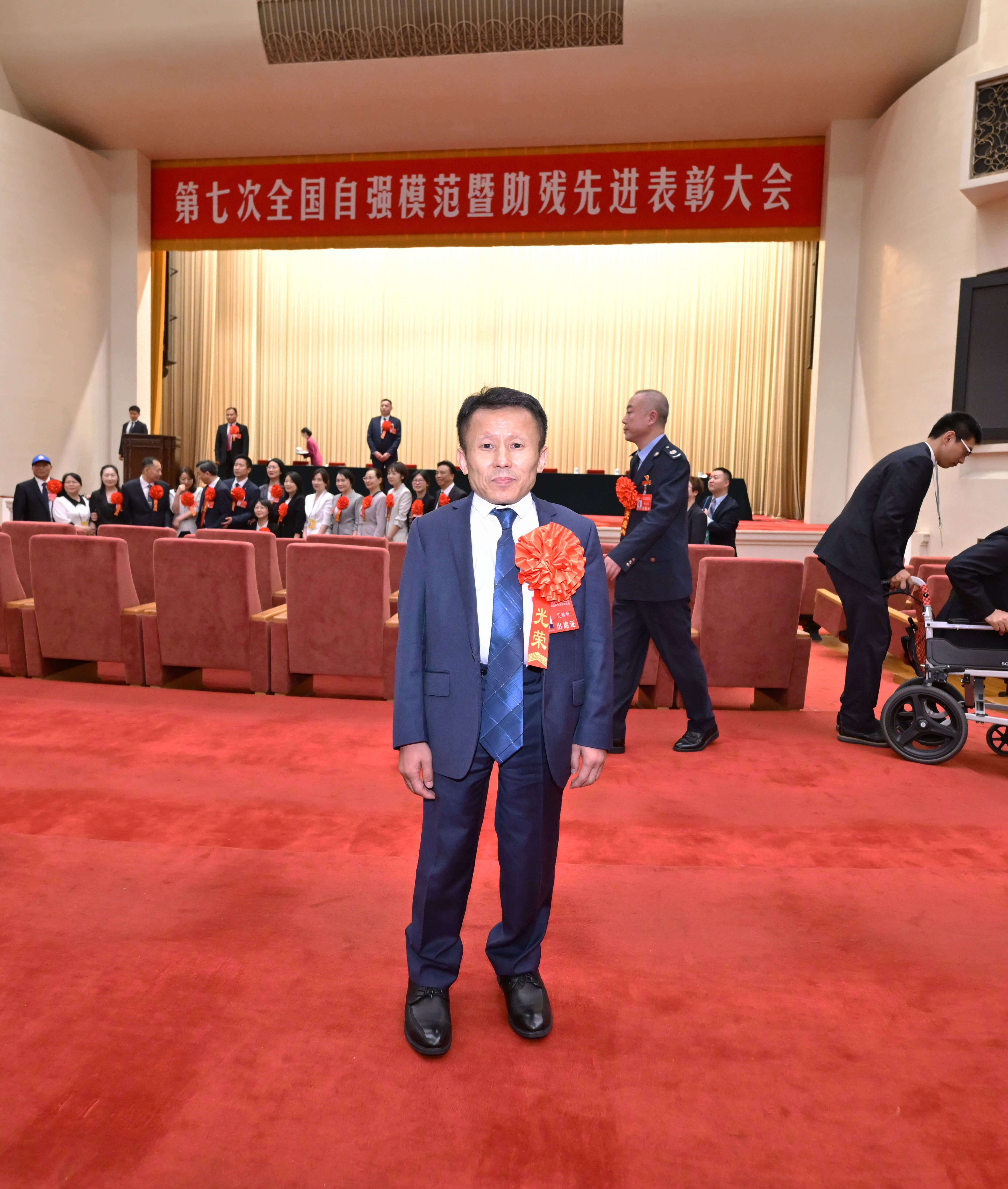 我的人生字典里沒有“躺平“這個詞