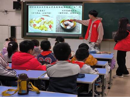 岐黄薪火传四方 科大学子显担当 —— 中医药文化志愿宣讲活动纪实