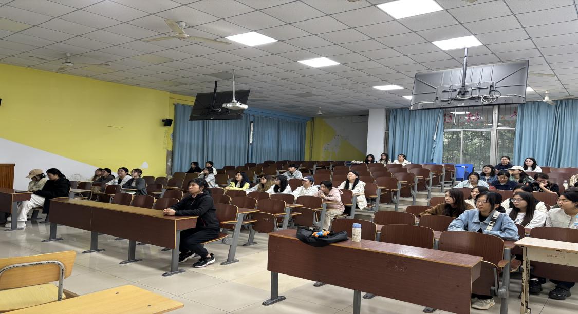 党研社开展“情满中秋，共话团圆”观影活动