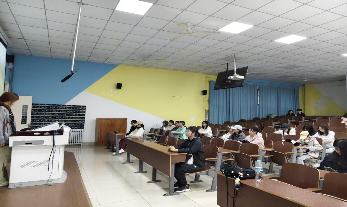 党研社开展“品书悟情”读书分享会活动