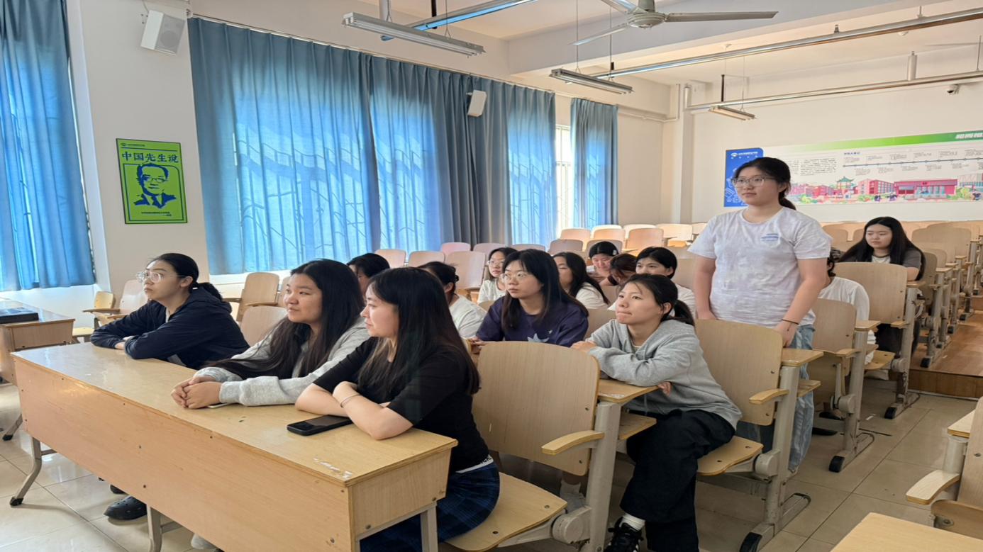 党研社开展第二十九期“重温峥嵘岁月，探寻党史故事”主题活动
