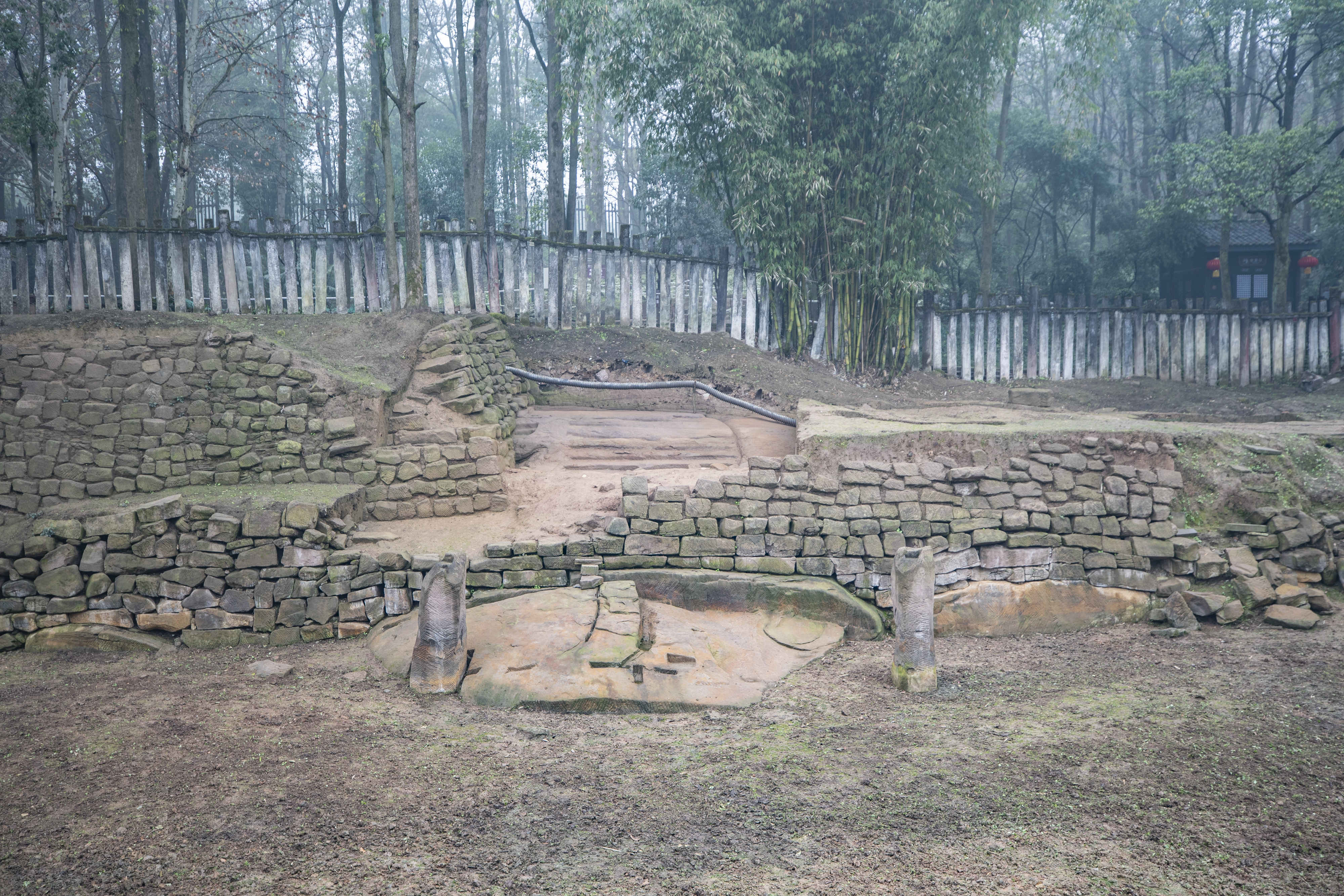 重庆钓鱼城遗址新发现南宋末年规模宏大建筑群