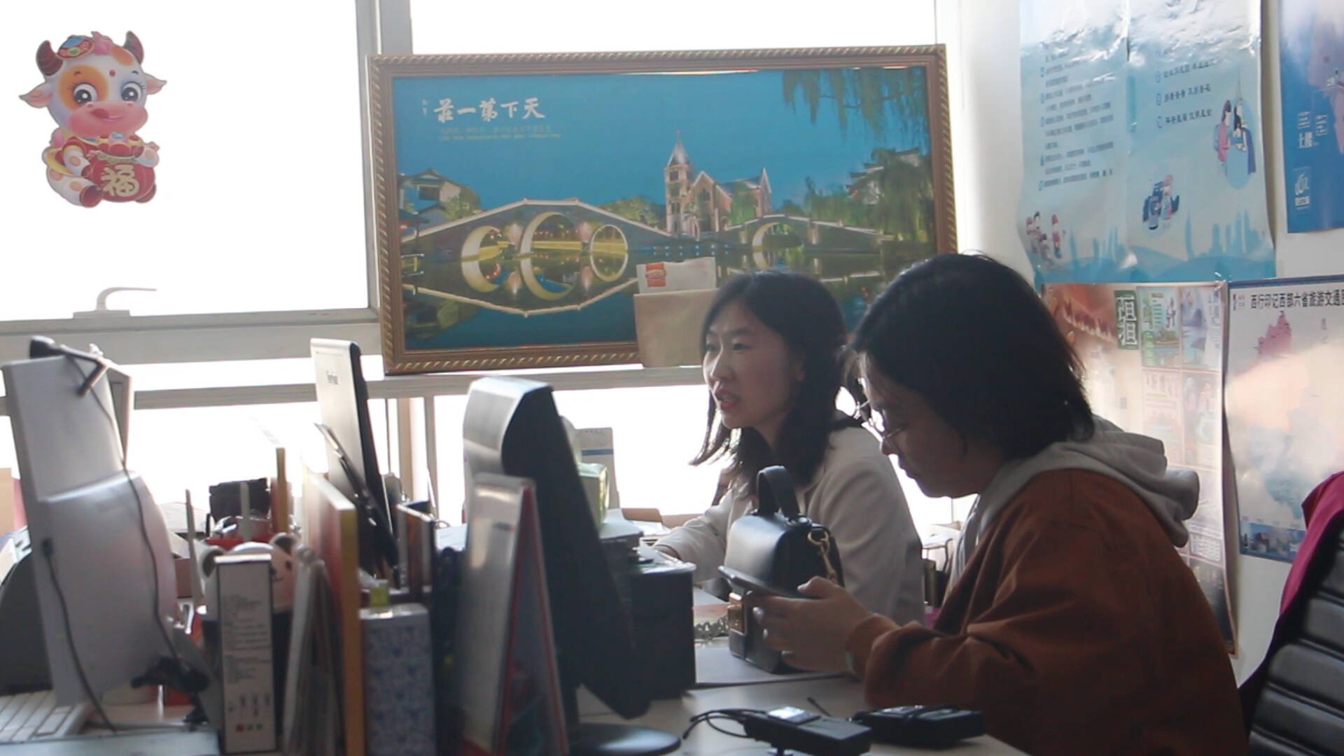 “五一”假期过半 汉中多地迎来旅游热潮 - 文化旅游 - 陕西网