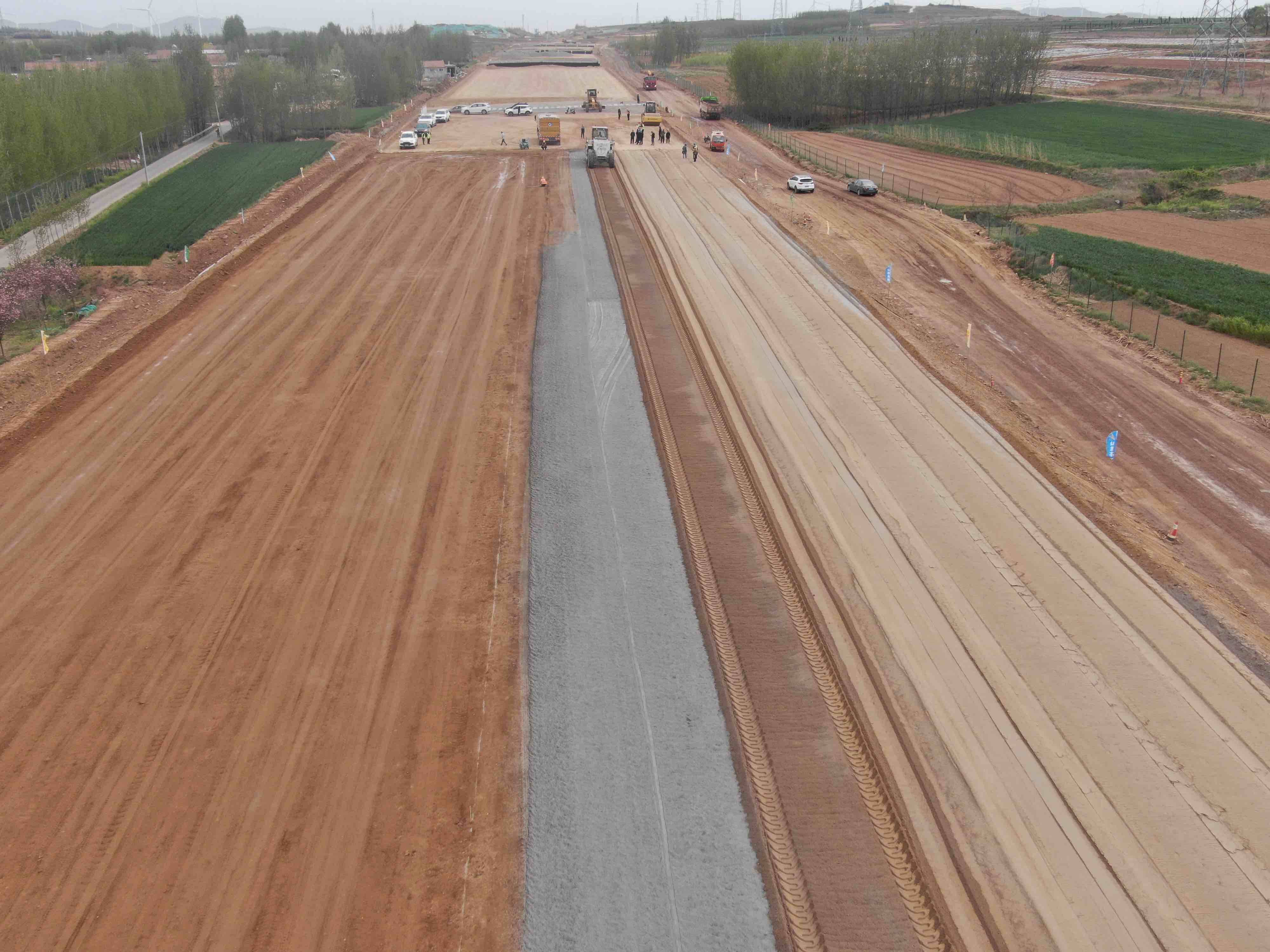 城市更新建设让生活更美好明董高速建设工程进展顺利预计明年底通车