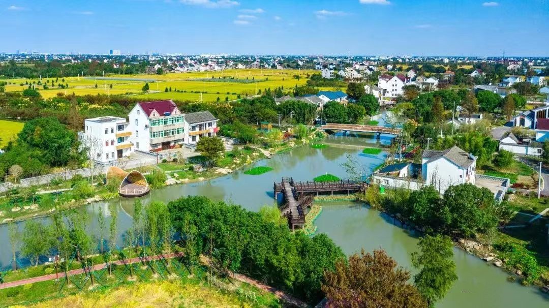 平原县委书记王玉东一行到浙江省平湖市钟埭街道考察学习