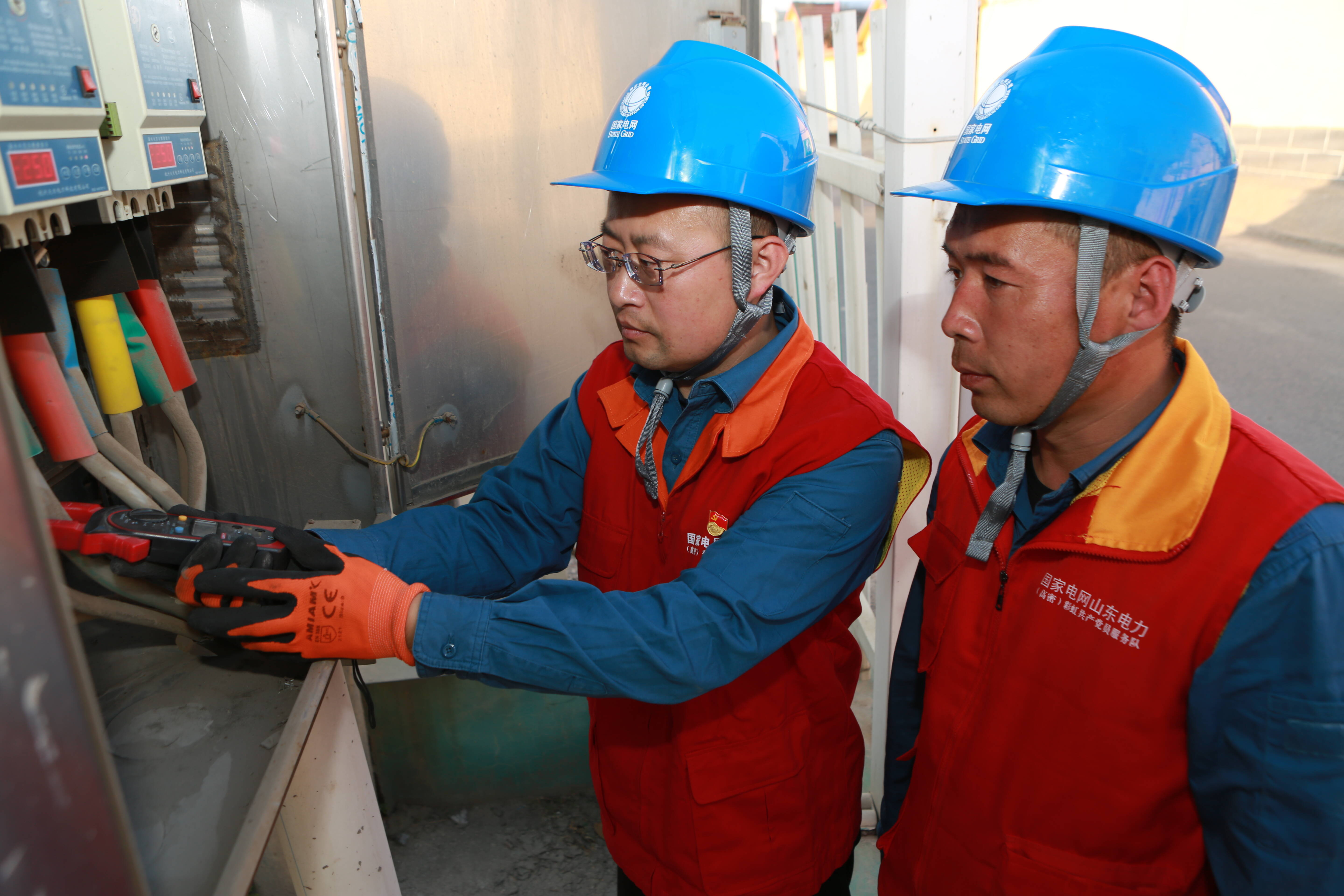 国网高密市供电公司开展防雷综合治理确保电网安全运行